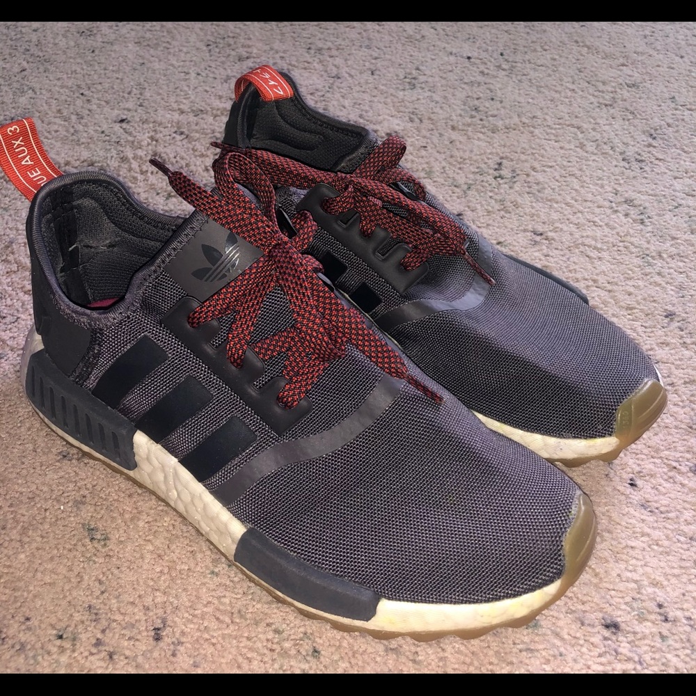 Adidas boost sneakers (NMD_R1)